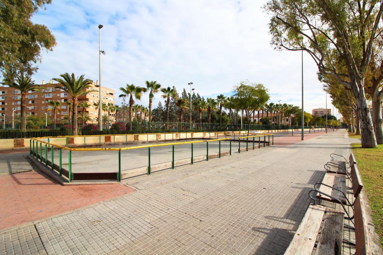 Global Properties, Los Claveles - Practico Apartamento Con Wifi En Sagunto Eksteriør billede