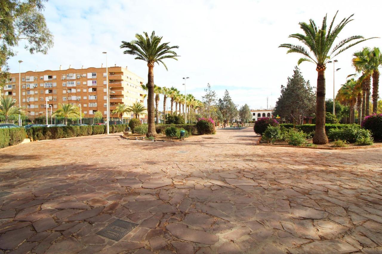 Global Properties, Los Claveles - Practico Apartamento Con Wifi En Sagunto Eksteriør billede